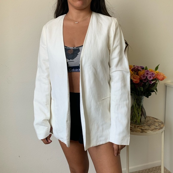 White Oversized Blazer - Picture 2 of 4